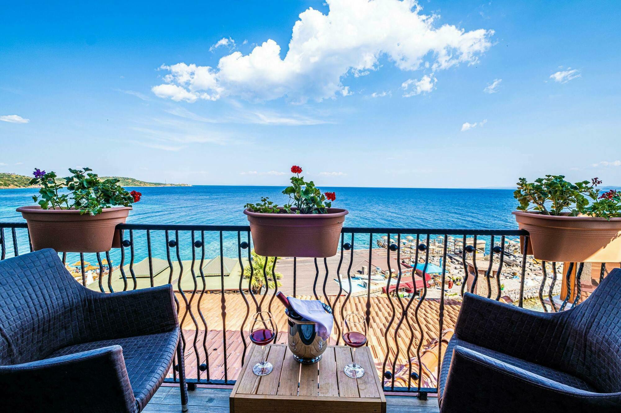 Assos Kervansaray Hotel - Special Category Exterior foto